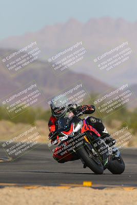 media/Nov-06-2023-Moto Forza (Mon) [[ce023d0744]]/3-Intermediate Group/Session 3 (Turn 5)/